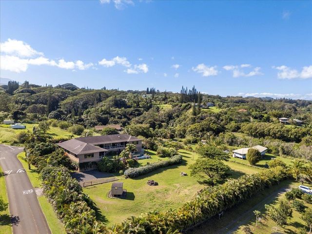 10 Leleaka Pl, Haiku, HI 96708