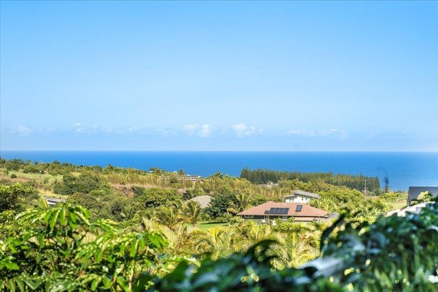 10 Leleaka Pl, Haiku, HI 96708