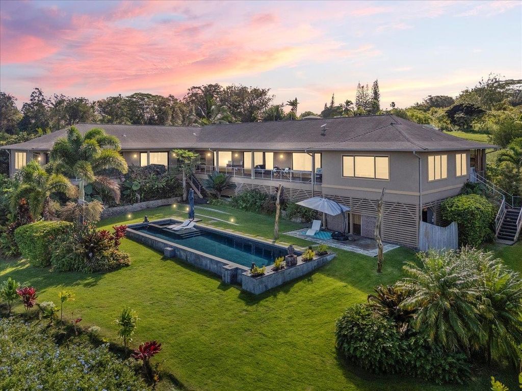 10 Leleaka Pl, Haiku, HI 96708