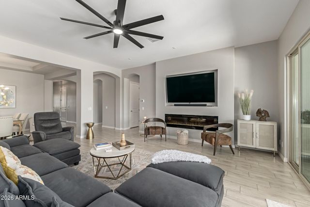 34967 N TRES ALAMOS Road, San Tan Valley, AZ 85144