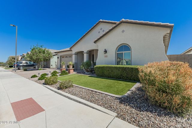 34967 N TRES ALAMOS Road, San Tan Valley, AZ 85144