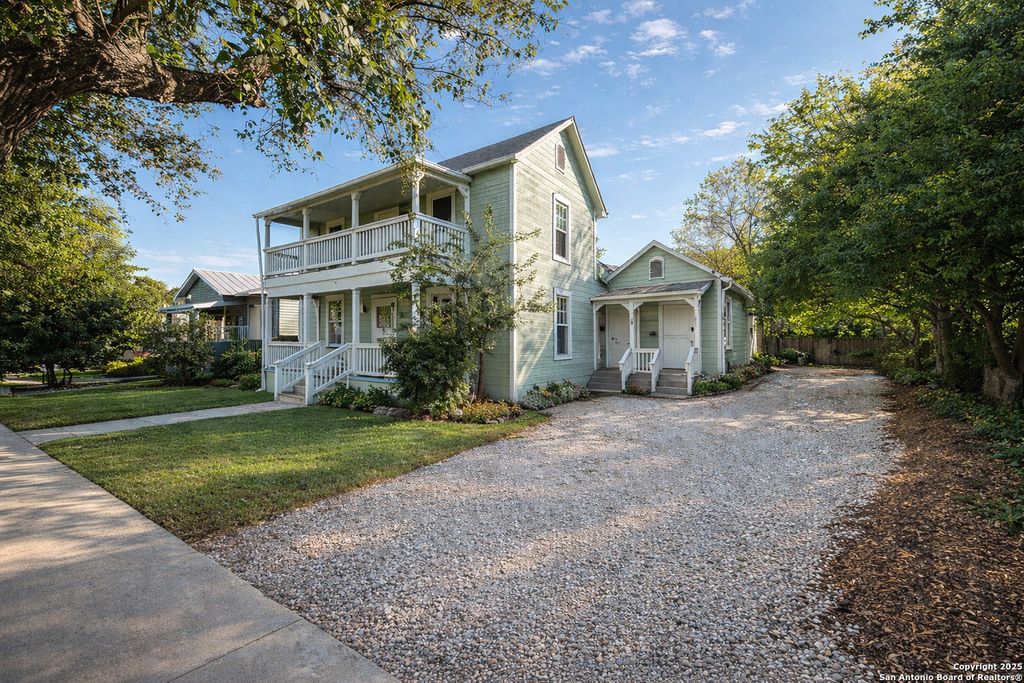 816 Hays St, San Antonio, TX 78202