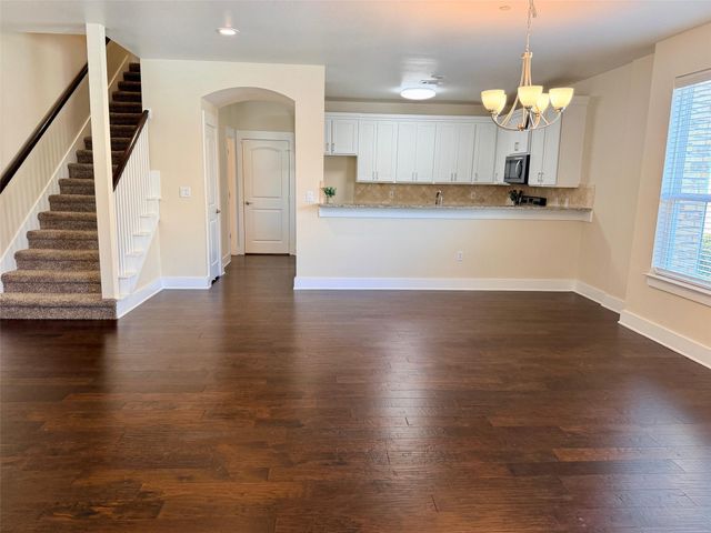 210 Belleville Drive, Lewisville, TX 75057