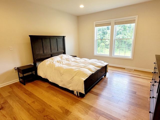 13 Walnut Way 13, Hopkinton, MA 01748
