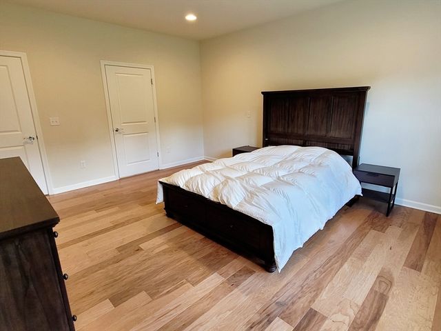 13 Walnut Way 13, Hopkinton, MA 01748