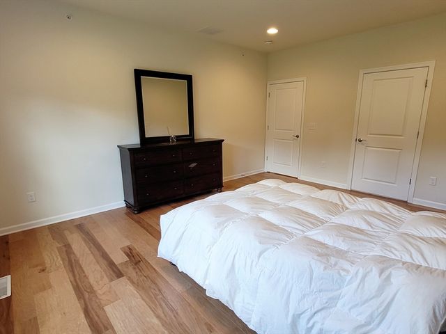 13 Walnut Way 13, Hopkinton, MA 01748