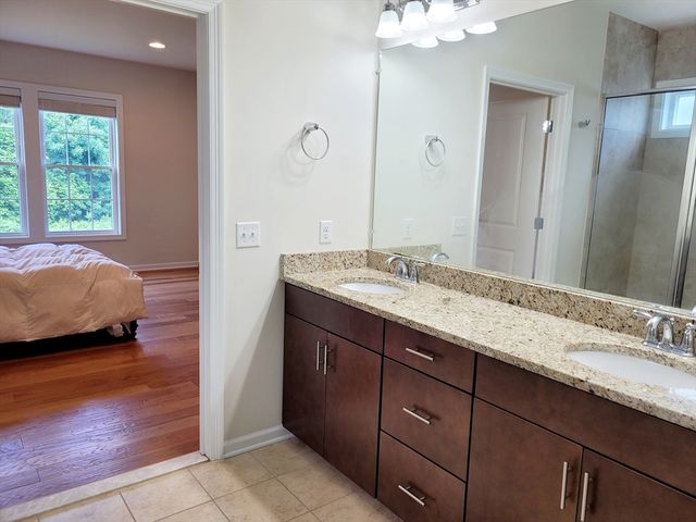 13 Walnut Way 13, Hopkinton, MA 01748