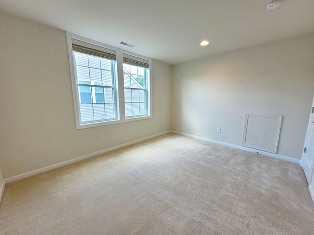 13 Walnut Way 13, Hopkinton, MA 01748