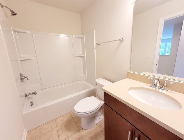 13 Walnut Way 13, Hopkinton, MA 01748