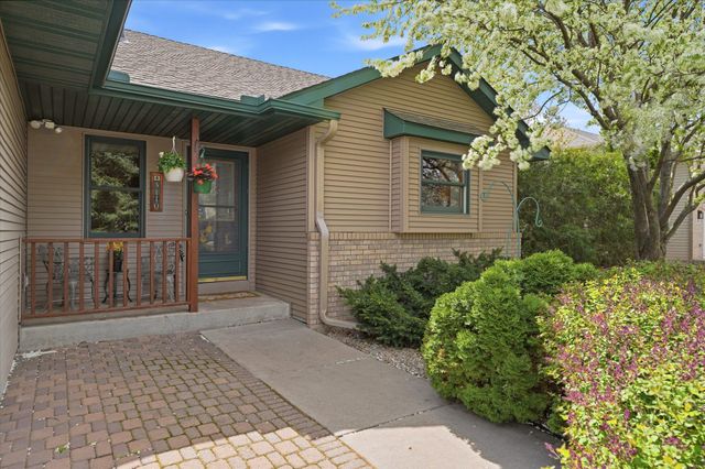 3110 Bluebell Avenue N, Brooklyn Park, MN 55443