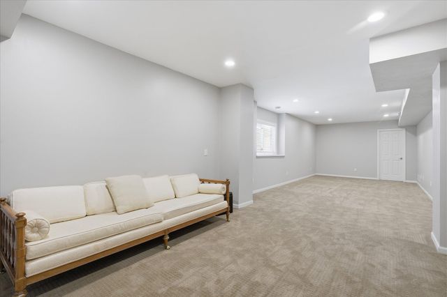 3110 Bluebell Avenue N, Brooklyn Park, MN 55443