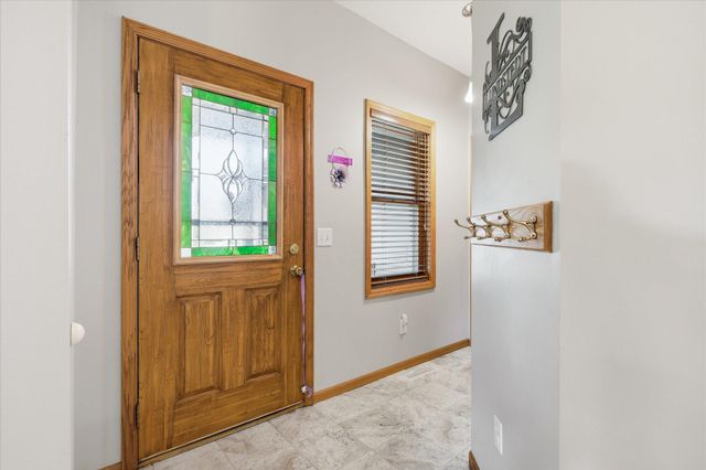 3110 Bluebell Avenue N, Brooklyn Park, MN 55443