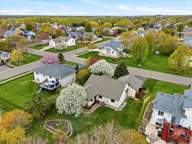 3110 Bluebell Avenue N, Brooklyn Park, MN 55443