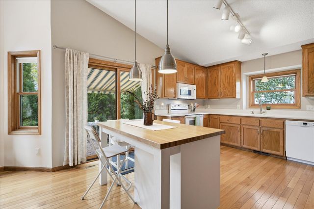 3110 Bluebell Avenue N, Brooklyn Park, MN 55443