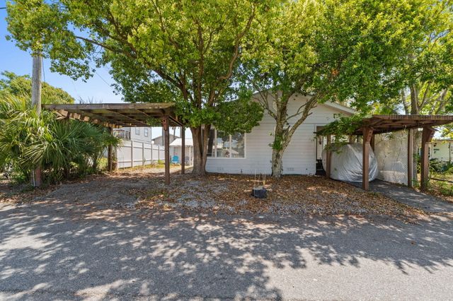 216 Carol Place, Panama City Beach, FL 32413