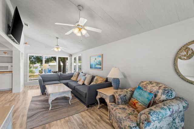 216 Carol Place, Panama City Beach, FL 32413