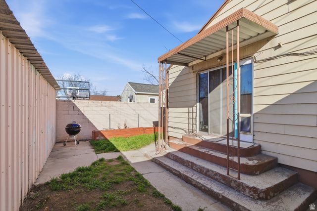 935 W 400 N, Provo, UT 84601