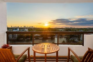 2555 Collins Ave 1106, Miami Beach, FL 33140