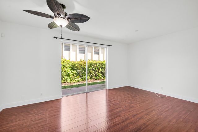 2581 Riverside Drive, Coral Springs, FL 33065