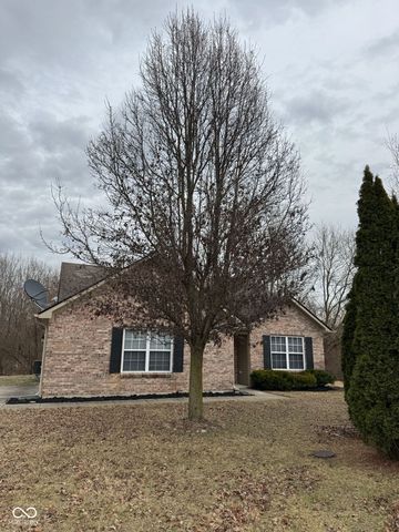 5763 W Deerview Bend, Mccordsville, IN 46055