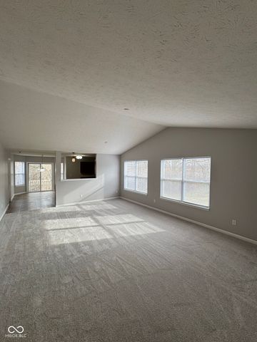 5763 W Deerview Bend, Mccordsville, IN 46055