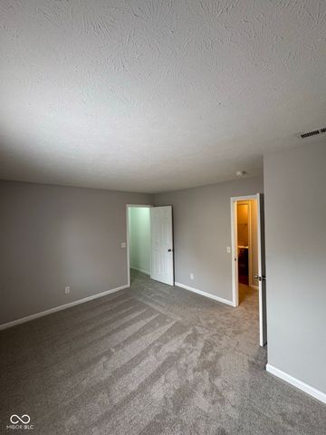 5763 W Deerview Bend, Mccordsville, IN 46055