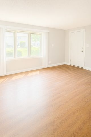 5567 Court F 5567, Hanover Park, IL 60133