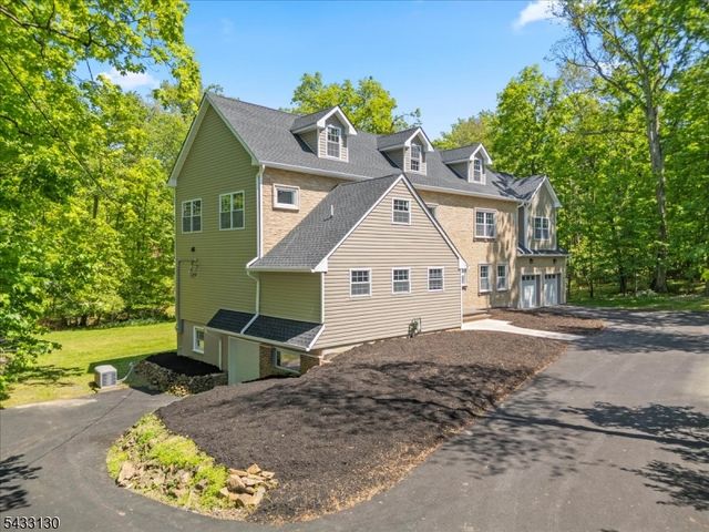 28 King George Rd, Warren Twp., NJ 07059