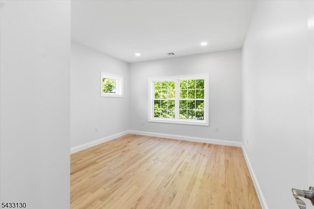28 King George Rd, Warren Twp., NJ 07059