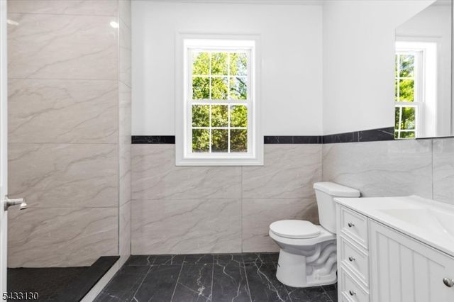 28 King George Rd, Warren Twp., NJ 07059