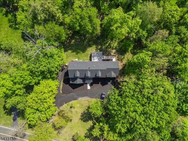 28 King George Rd, Warren Twp., NJ 07059