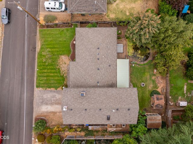 1058 Linda Avenue, Ashland, OR 97520
