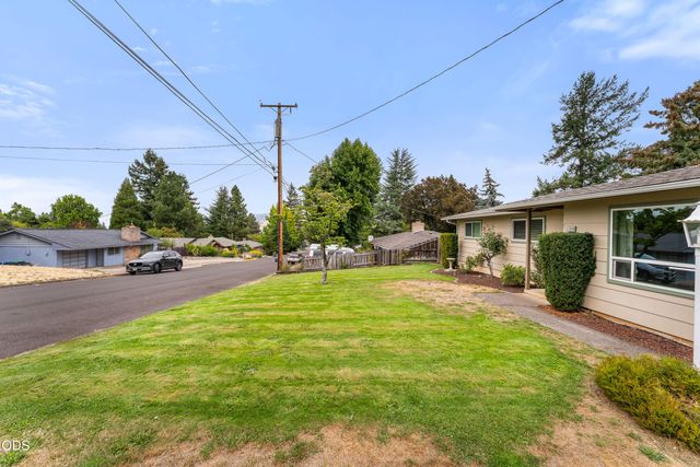 1058 Linda Avenue, Ashland, OR 97520