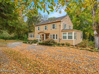 3930 Kingston Pike, Knoxville, TN 37919