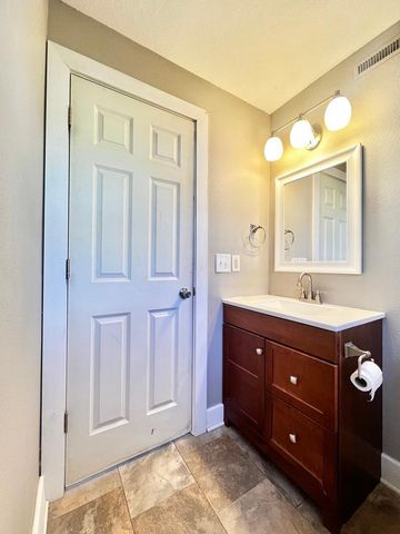 230 10th Avenue NE, Rochester, MN 55906