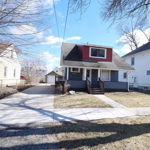 230 10th Avenue NE, Rochester, MN 55906