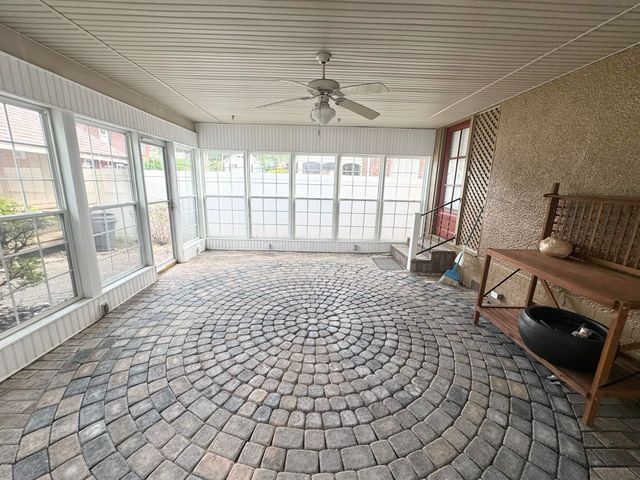 1132 8th Street, Huntington, WV 25701