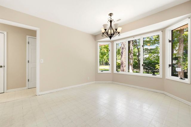 54 Bayberry Ln., Myrtle Beach, SC 29572