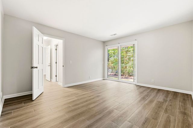 54 Bayberry Ln., Myrtle Beach, SC 29572
