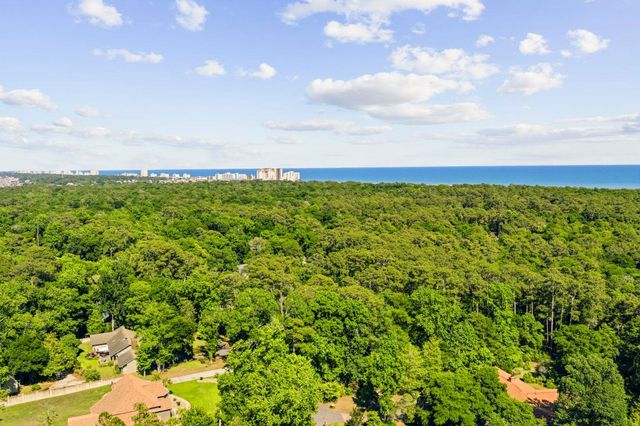 54 Bayberry Ln., Myrtle Beach, SC 29572