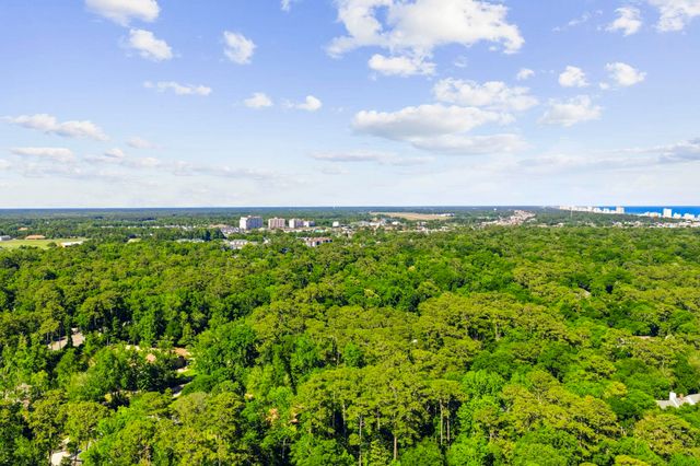 54 Bayberry Ln., Myrtle Beach, SC 29572