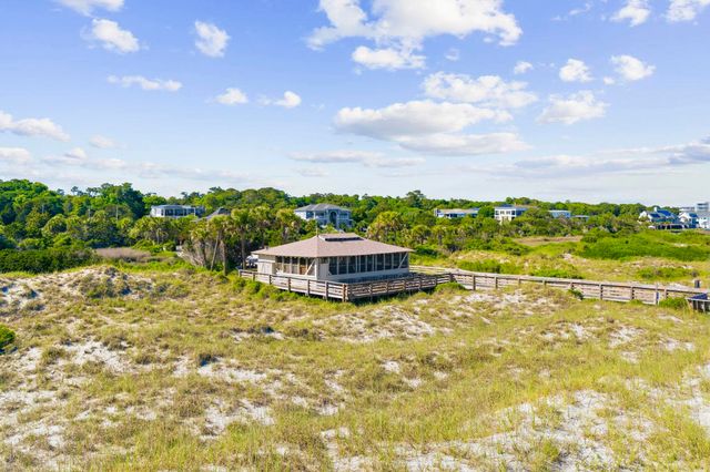 54 Bayberry Ln., Myrtle Beach, SC 29572
