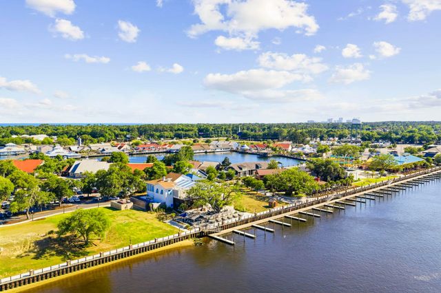54 Bayberry Ln., Myrtle Beach, SC 29572