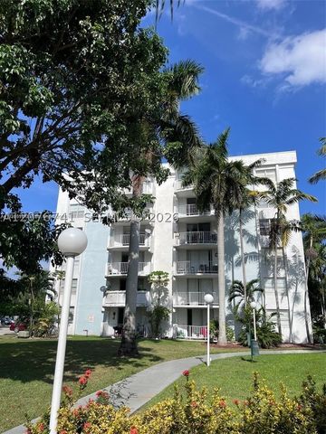496 NW 165th St Rd D-310, Miami, FL 33169