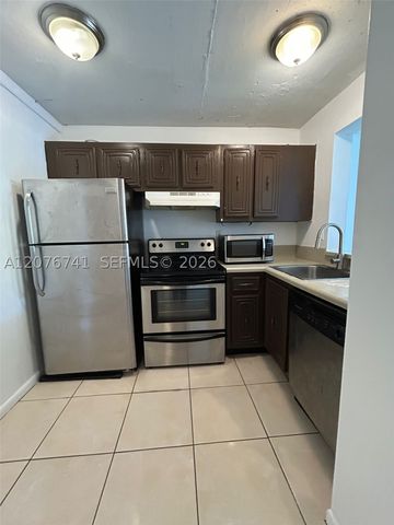 496 NW 165th St Rd D-310, Miami, FL 33169
