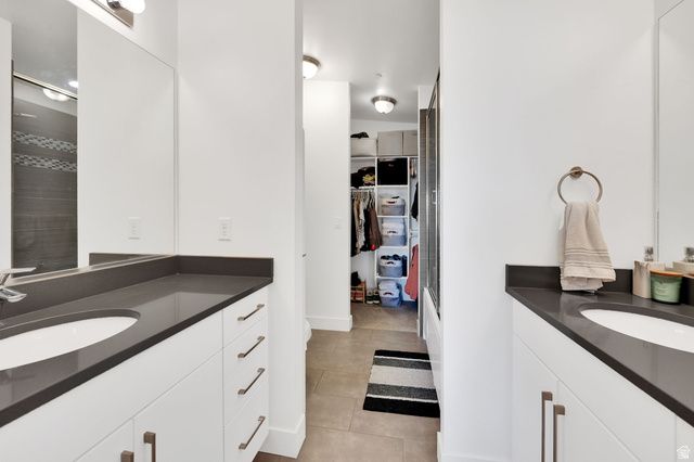 7713 S NAVARRO VIEW CT, Midvale, UT 84047