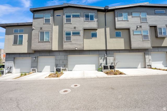 7713 S NAVARRO VIEW CT, Midvale, UT 84047