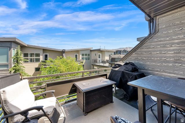 7713 S NAVARRO VIEW CT, Midvale, UT 84047