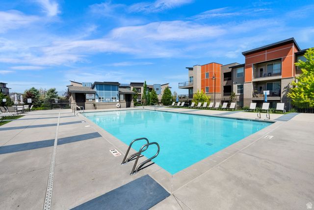 7713 S NAVARRO VIEW CT, Midvale, UT 84047