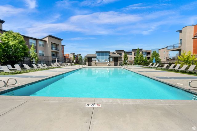 7713 S NAVARRO VIEW CT, Midvale, UT 84047